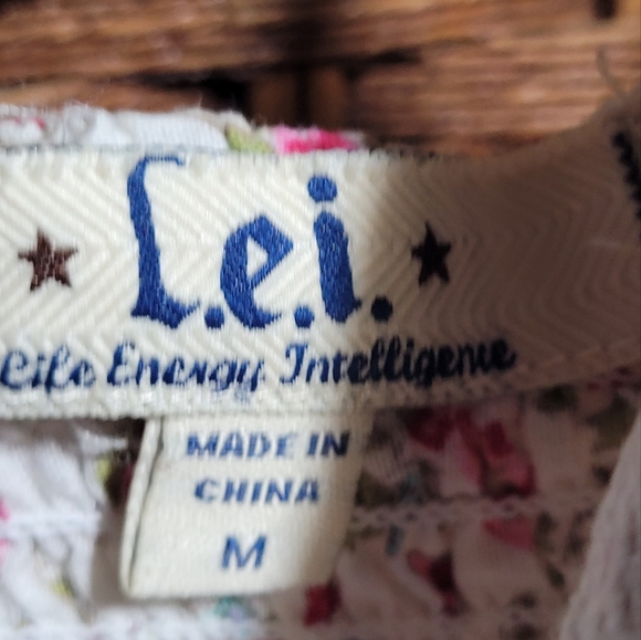 Lei Dress - Picture 3 of 3